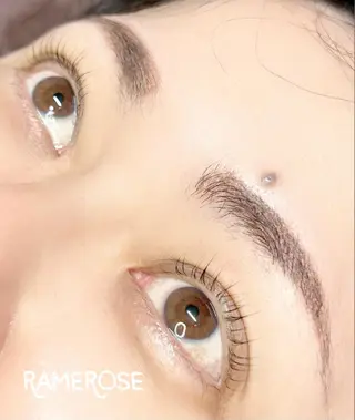 マツエク・マツパ アイラッシュサロン ラメローズのマツエク・マツパデザイン