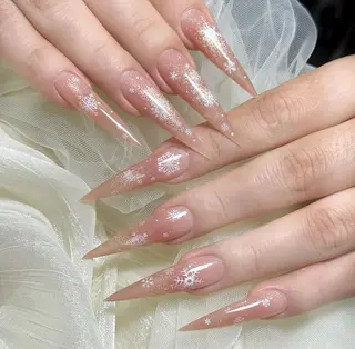 ネイル Pure&Rich Nailのネイルデザイン