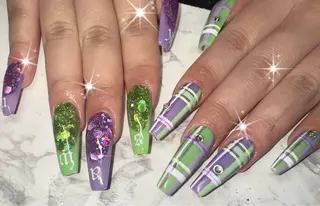 ネイル Nailsalon SKiのネイルデザイン