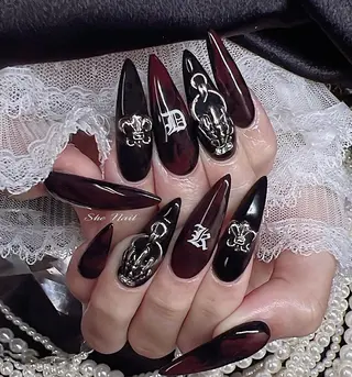 ネイル She   Nail所属・ISA_ BELLAのネイルデザイン