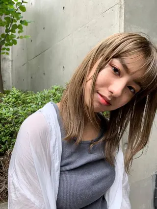 ミディアム mood tatemachiのヘアスタイル