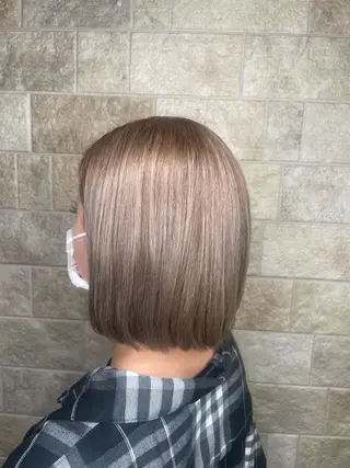 ミディアム カラー SEA BELLE YASUのヘアスタイル