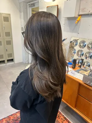 ロング 綺星 ハイトーン/デザインのヘアスタイル