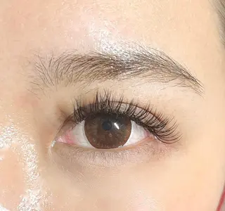 Lepus所属・Lepus Ishitsukaのマツエク・マツパデザイン