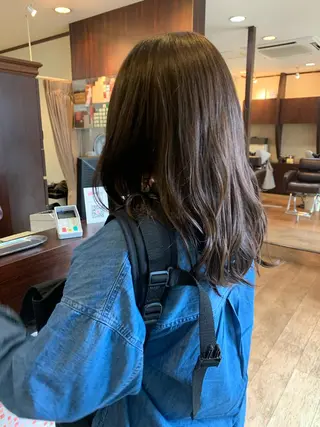 セミロング カラー SUPREME HAIR 船橋店所属・サプリームヘア 飯田みち瑠のヘアスタイル