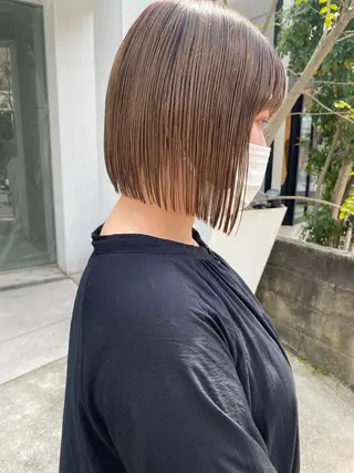 ショート カラー センターパート/ 暖色カラーayuのヘアスタイル