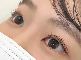 パーマ Fiara 研修所💐のマツエク・マツパデザイン