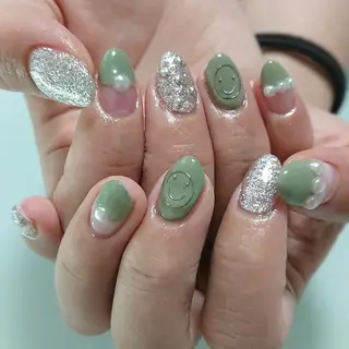 ネイル QULEONAIL所属・大城 裕麻のネイルデザイン