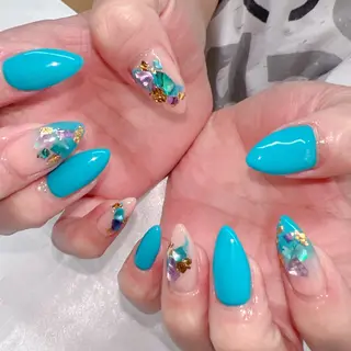 ネイル Emi lyのネイルデザイン