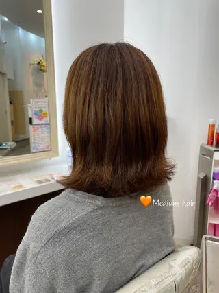 ミディアム 豊田 智美のヘアスタイル