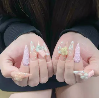 ネイル LilyLala Nailsalonのネイルデザイン