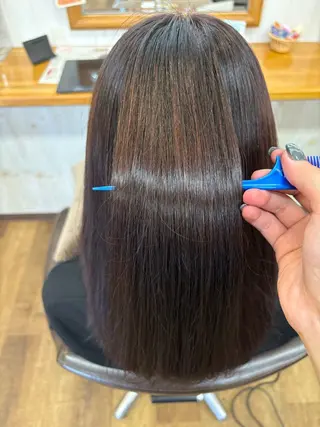 ロング カラー 大久保 藍梨のヘアスタイル