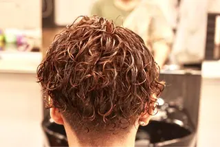 ミディアム パーマ メンズ 前田賢生 ご新規様はNGのヘアスタイル