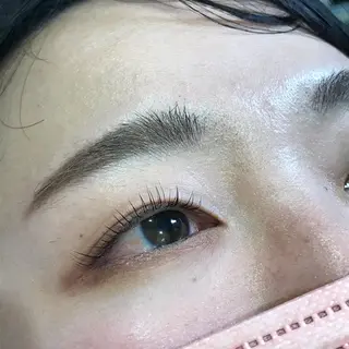 マツエク・マツパ Cure所属・三澤 朱里の眉毛・アイブロウイメージ