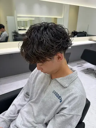 パーマ ウォーレントリコミ ニューヨーク所属・メンズパーマ特化 北爪のヘアスタイル