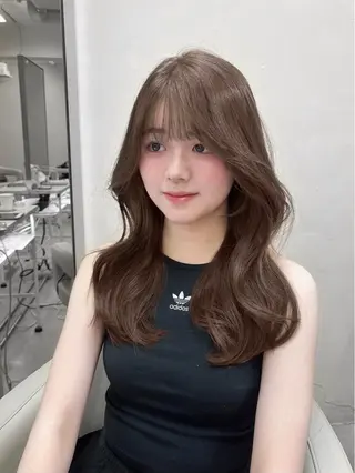 ロング 韓国ヘア レイヤーカットのヘアスタイル