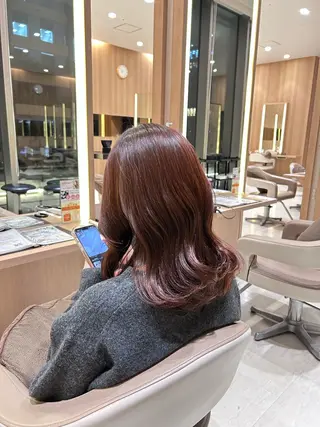 ミディアム UNIXマークイズみなとみらい店所属・なな みのヘアスタイル