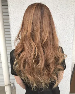ロング カラー レイヤーカット匠 イソザキノリユキのヘアスタイル