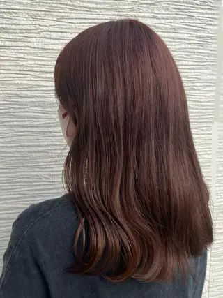 カラー 関 唯花のヘアスタイル