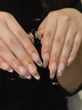 ネイル mikoto 🎀 艶々美フォルムのネイルデザイン
