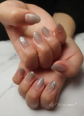 ネイル ラヴィアン ローズのネイルデザイン