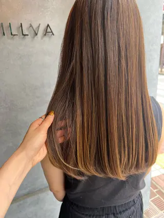 ロング カラー N°jillva 𝑘𝑎𝑟𝑖𝑛のヘアスタイル