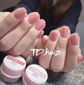 ミディアム めぐみのネイルサロン 惠のネイルデザイン