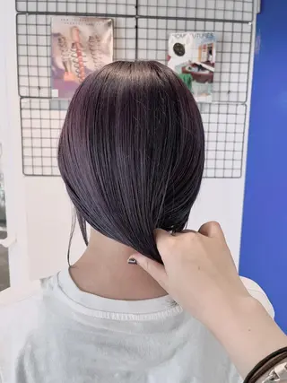 ミディアム カラー AOI ハイトーン/ボブのヘアスタイル