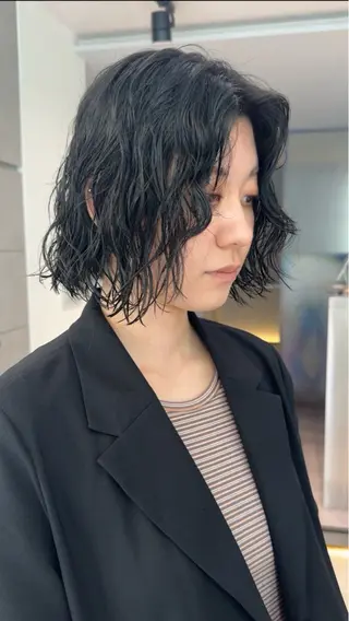 ミディアム カラー パーマ Qin shaire salon 原宿所属・🌿パーマ/ボブ/ レイヤー/Mikiのヘアスタイル