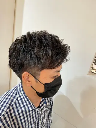 ショート パーマ メンズ LAFF所属・大阪ハイトーン ひらり💜のヘアスタイル