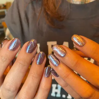 ネイル マツエク・マツパ Ami 🦥のネイルデザイン