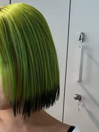 ミディアム カラー naito/ブリーチ /エクステ/縮毛のヘアスタイル