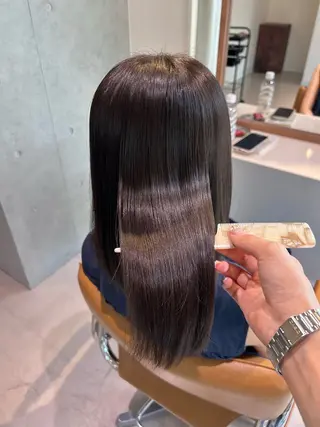 ミディアム レイヤーカット/ツヤ 縮毛矯正/アチワのヘアスタイル