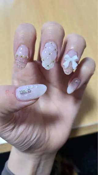 ネイル Guarendo錦糸町店所属・ガレンドウ 白澤 愛子のネイルデザイン