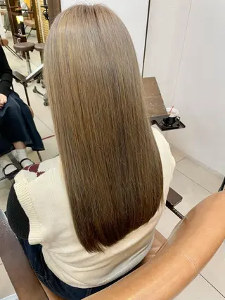 ロング カラー SOYON なんば店所属・水島 真彩のヘアスタイル