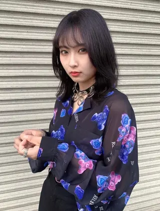 セミロング カラー 🫧ウルフカット/ 畑中結衣🫧のヘアスタイル