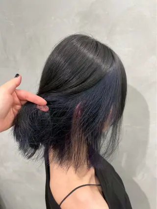 セミロング カラー ハイトーンカラー🐬 えりかのヘアスタイル