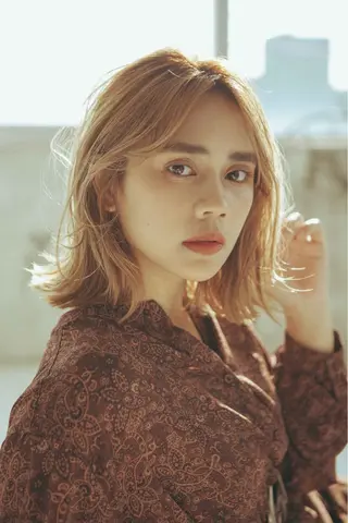 ミディアム 林 里美のヘアスタイル