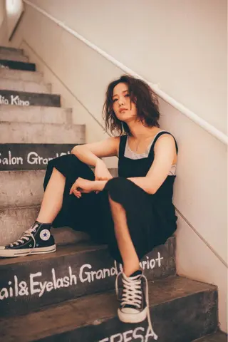 ミディアム 【デザイナー】田中 美生のヘアスタイル