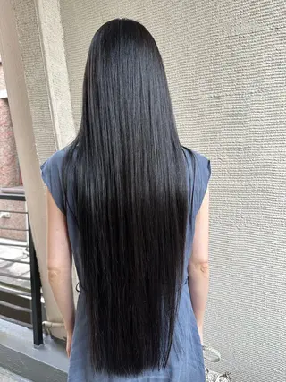 ロング カラー 庭山 理沙のヘアスタイル