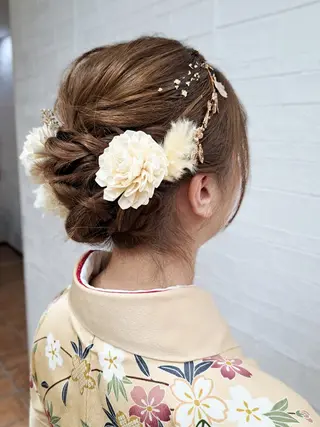 ヘアアレンジ 💜𝑳𝑼𝑵𝑨 🌻母良田愛美🌻のヘアスタイル