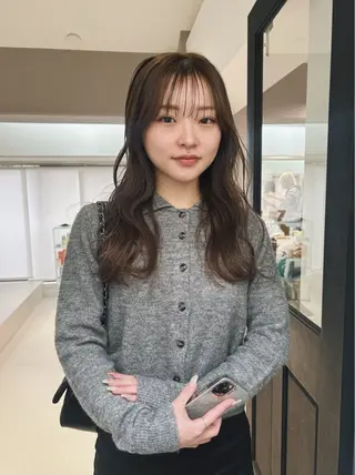 ロング カラー ハイトーンボブ 前田 表参道　グレージュのヘアスタイル