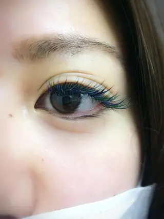 マツエク・マツパ レイヤーカット 早崎太生のヘアスタイル