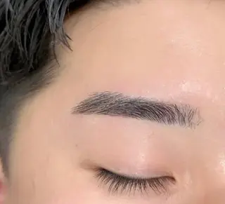 メンズ アイブロウ エサージュ吉祥寺店 mioの眉毛・アイブロウイメージ