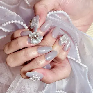 ネイル Momoka .のネイルデザイン