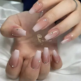 ネイル ネイルサロン 9Carats神田のネイルデザイン