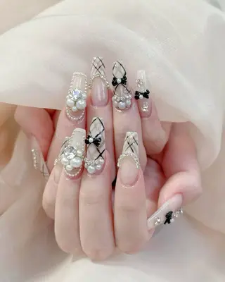 ネイル 小 雨のネイルデザイン