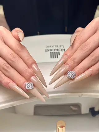 ネイル lucky nail 歌舞伎町のネイルデザイン