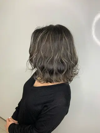 ミディアム カラー 山内 聡史のヘアスタイル