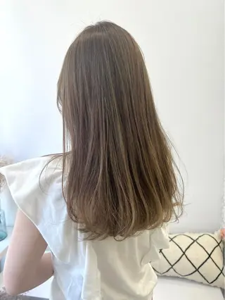 カラー 山下 悠月のヘアスタイル